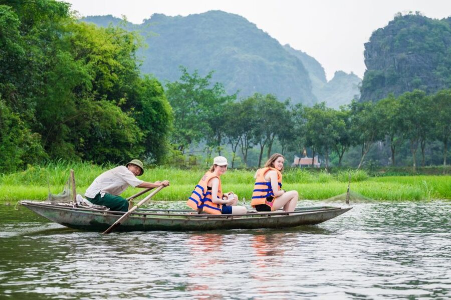 2 day Trang An - Mua cave - Cycling with Bungalow stay - Day 2 Cycling: Morning Market Life and Countryside Lanes