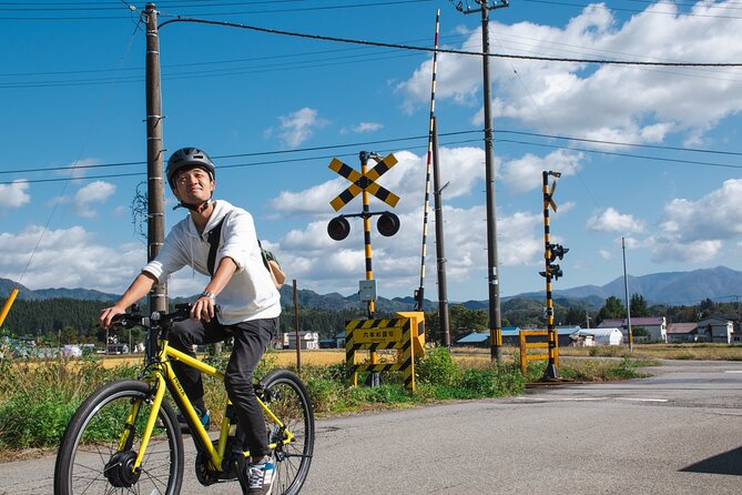 3 Hour Cycling Tour in Kakunodate - Senboku rural cycling: rivers, temples, castle ruins, rice paddies