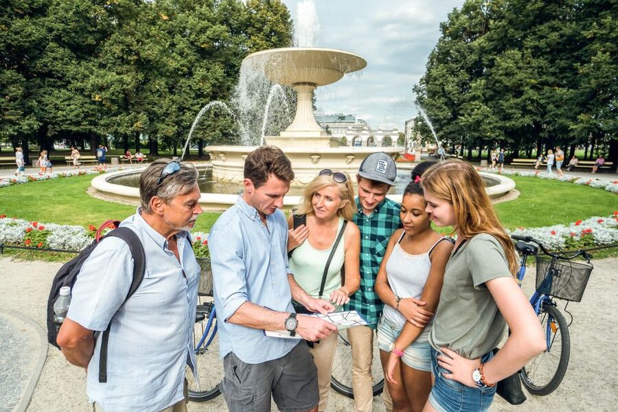 3-Hour Guided Cycling Tour of Warsaw - Key highlights worth circling