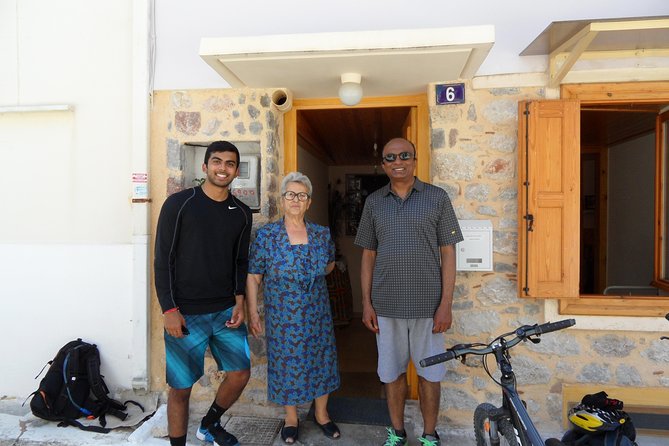 3in1; Cycling, sightseeing, tasting - Cycling, Sightseeing, and Tasting in Nafplio: the 3-in-1 pitch