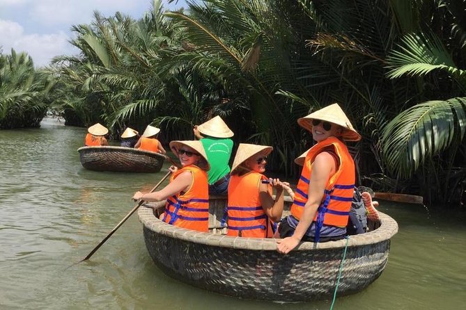 5-Hour Discovery Countryside by Cycling, Buffalo and Basket Boat - Cycling Through Rice Paddies, Fishing Zones, and Shrimp/Fish Farms