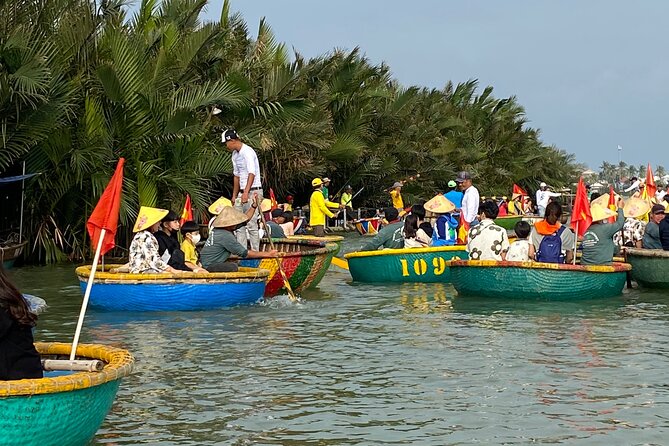 5-Hour Discovery Countryside by Cycling, Buffalo and Basket Boat - Basket Boat on the Water Palm Coconut Paradise