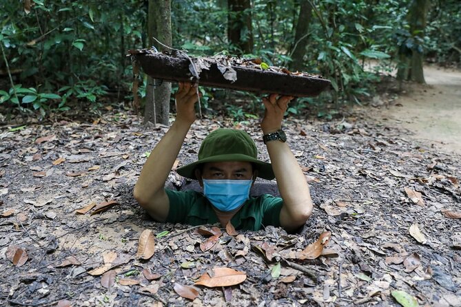 Adventure Cycling & Kayak Mekong-CuChi Tunnels Private Day Tour - Kayaking the Waterways: Quiet Canal Time for Real-World Vietnam