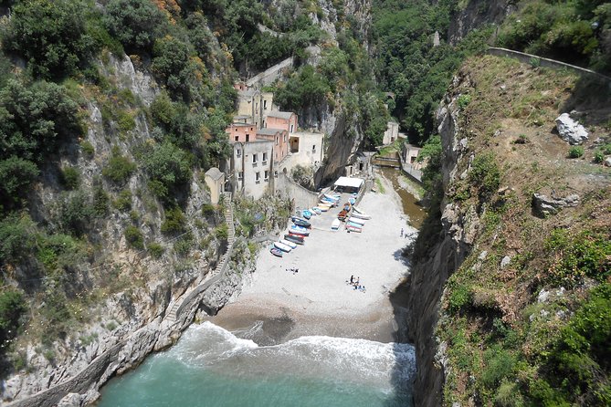 Amalfi Drive cycling tour - Positano Time: 30 Minutes for Shopping and Beach Walking