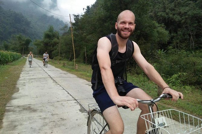 Ba Be National Park With Boat Trip, Kayaking, Swimming, Trekking And Cycling - Getting There: The Early Pickup and the Ride Out of Hanoi