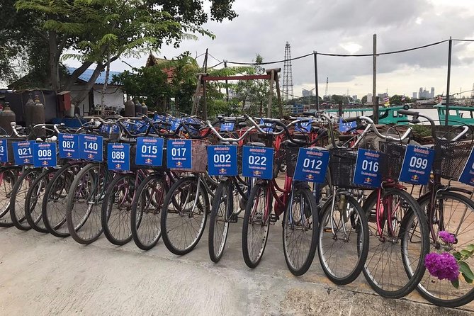 Bangkok's Green Lung Jungle Cycling Adventure Tour - The Chao Phraya longtail boat crossing: a short ride with big Bangkok flavor