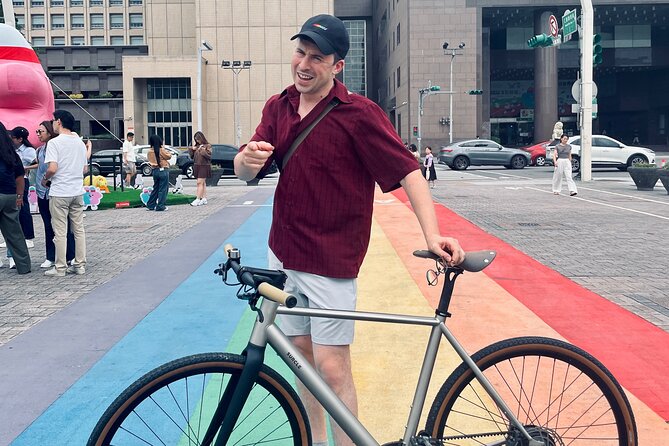 Best E-bike Cycling Tour in Taipei - Includes Local Food & Drinks - Taipei 101 sighting: what to notice on the way