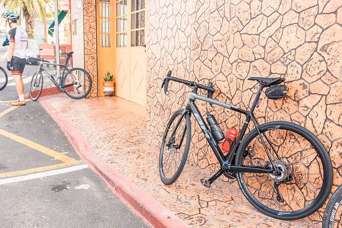 BH SL1 2.9 Road Bike Rental in Tenerife - Meeting point in Arona: How to get started without wasting daylight
