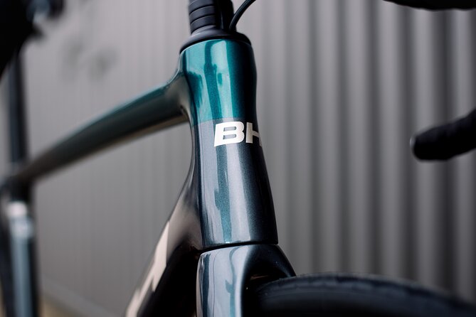 BH SL1 2.9 Road Bike Rental in Tenerife - The TeideBike service feel: Smooth pickup, friendly support, pro-level attitude