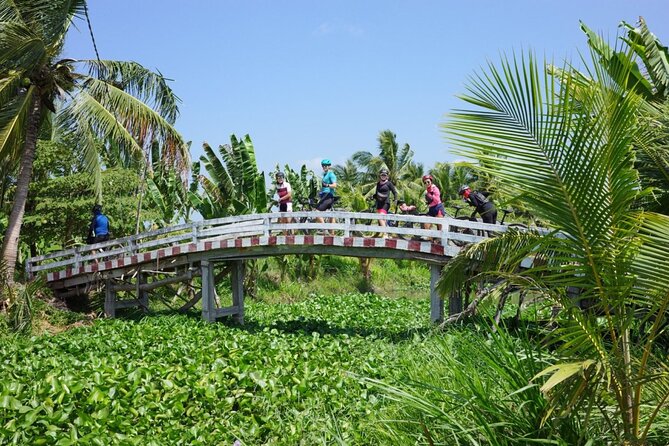 Bike And Boat Mekong Delta Cycling Tour - Authentic Mekong Lunch by the Water
