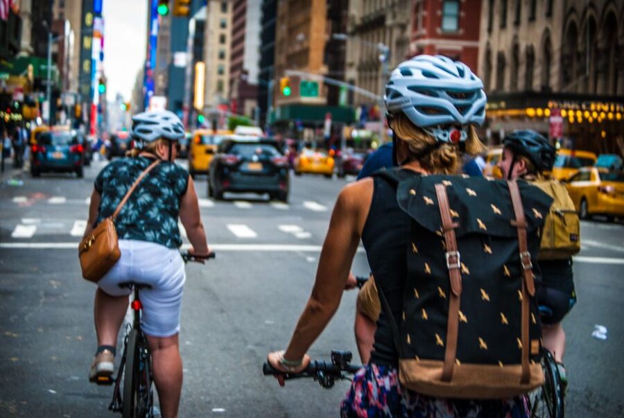 Brooklyn: Half-Day Cycling Tour - Starting in Dumbo at Lockaway Self Storage