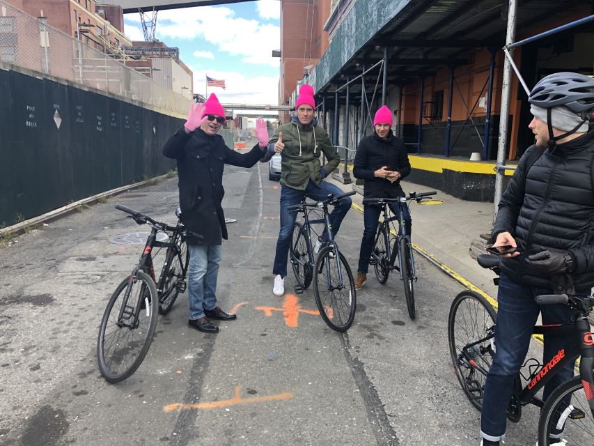Brooklyn: Half-Day Cycling Tour - Dumbo Waterfront to Brooklyn Navy Yard: the “new and old” contrast