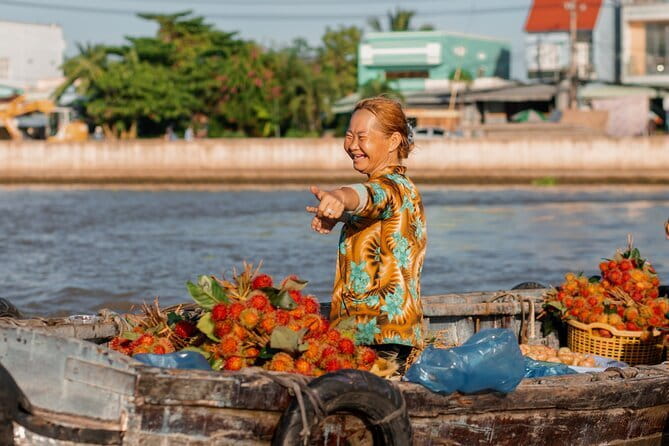 Cai Rang Floating Market Tour & Rural Cycling - Why Cai Rang by boat feels real at 6:00 am