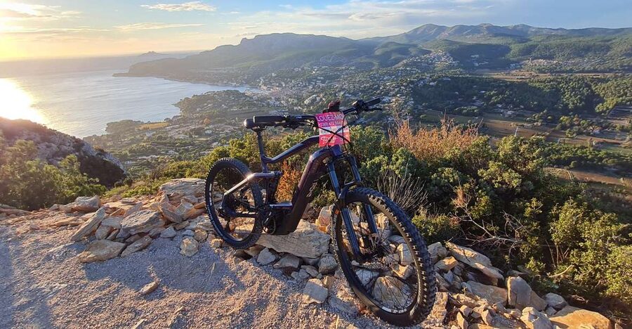 Calanques National Park: E-Mountain Bike with Virtual Guide - Who this tour is best for