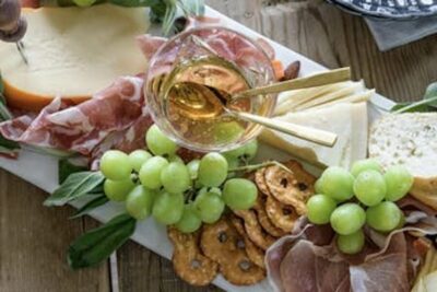 Calistoga: Napa Valley Cycling and Winery Tour with Picnic - Grapes 101: The Wine Lesson That Doesn’t Feel Pretentious