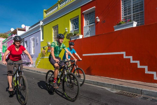 Cape Town City Cycling Tour - Getting Started at AWOL Tours, V&A Waterfront (Battery Park)