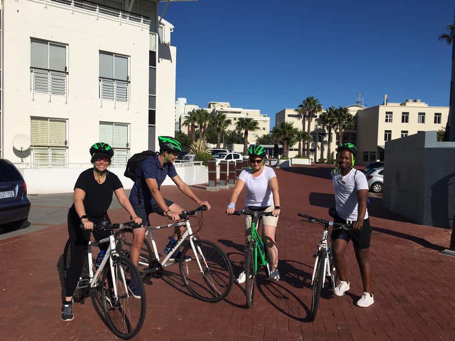 Cape Town Guided City Cycling Heritage Tour - Private Tour - Why This Private Bike Tour Works for First-Time Cape Town Trips