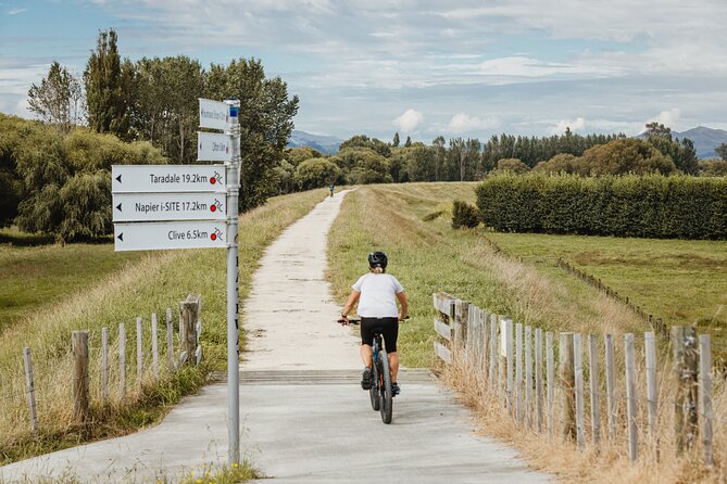Cape Winery Cycle Tour - 6 wineries, self-guided - From Napier to Cape Kidnappers: the day starts with a smooth handoff