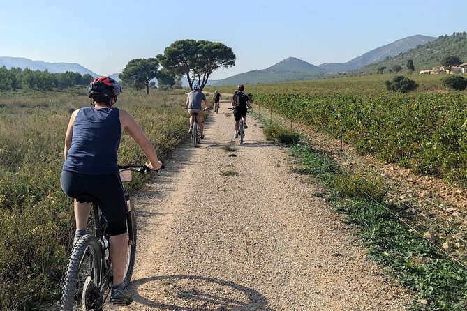 Cassis: Three Calanques Tour by Electric Mountain Bike - Crossing Cassis by electric mountain bike: charming streets with a scenic payoff