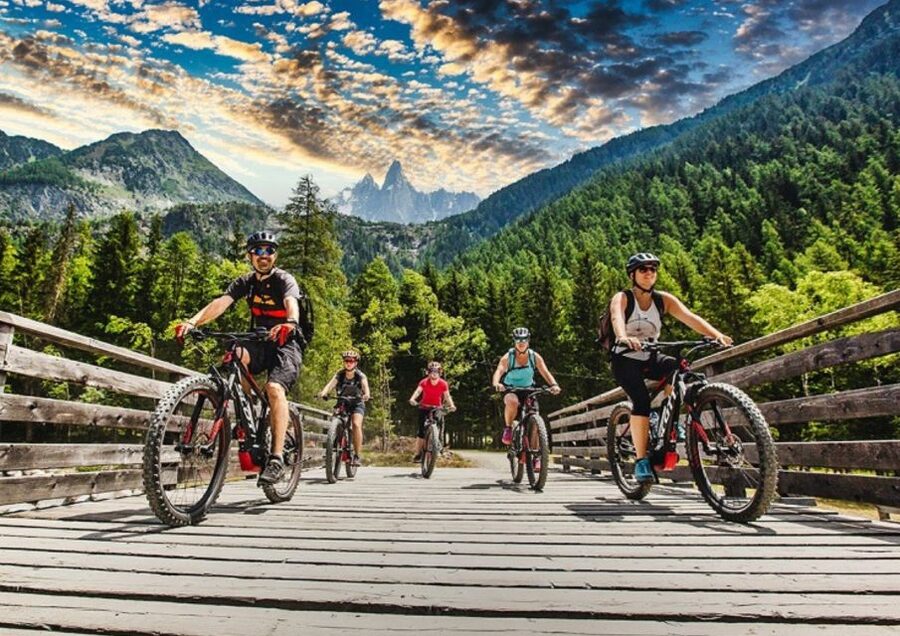 Chamonix, discovery of the valley by electric mountain bike - Who this eBike Chamonix ride is best for