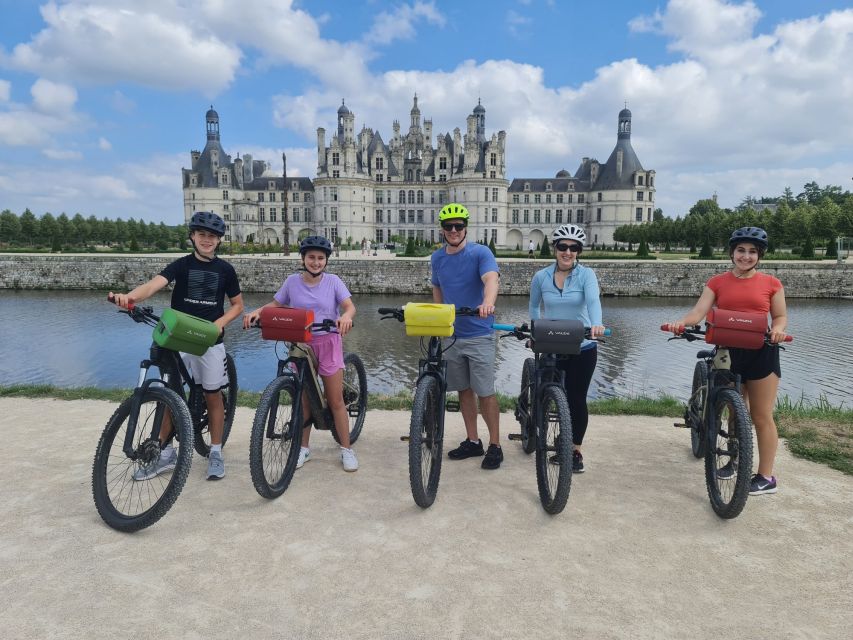 Chateaux de la Loire cycling ! - Cycling to Chambord Through the Forest of Boulogne