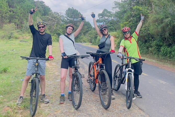 Cycling From Dalat to Mui Ne - Ma Lam stop and picnic lunch: your reset point
