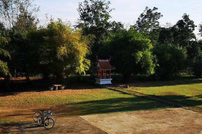 Cycling in rural Kanchanaburi area - Gear and safety: what the puncture support means