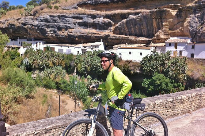 Cycling (Self-Guided) Setenil - 30km Easy - Setenil de las Bodegas: the stop that makes the day worth it