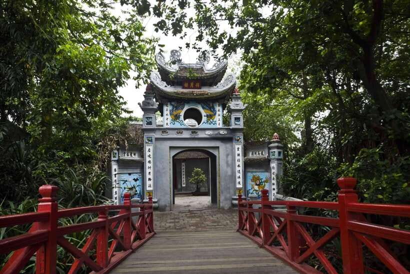Cycling Through Hanoi: Old Quarter Pagodas & Red River Delta - West Lake and Tran Quoc Pagoda: a calm reset on two wheels