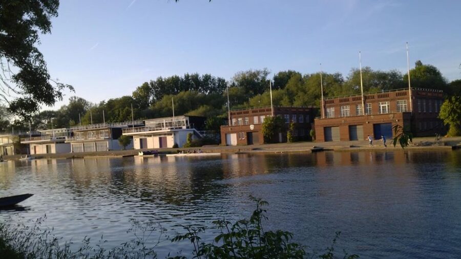 Discover Oxford: City & Countryside Cycling Tour - Oxford on Two Wheels: Why This Tour Feels Like Oxford
