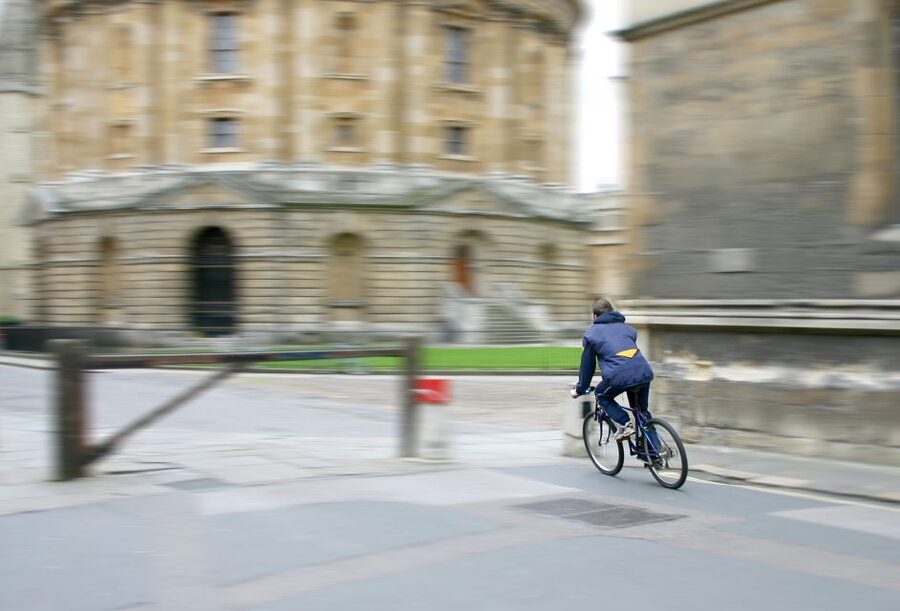 Discover Oxford: City & Countryside Cycling Tour - Oxford University Sights: What You’ll See (and What You Won’t)