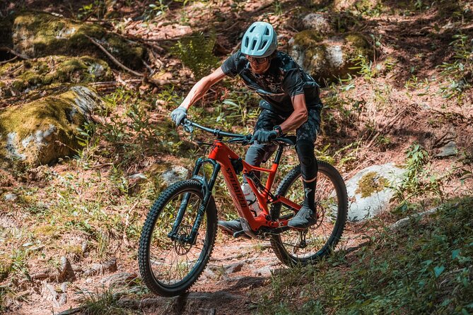 Discovery of a secret mountain pasture by electric mountain bike in Chamonix - Stop-by-stop route: from Chamonix valley towns toward Mont Blanc views