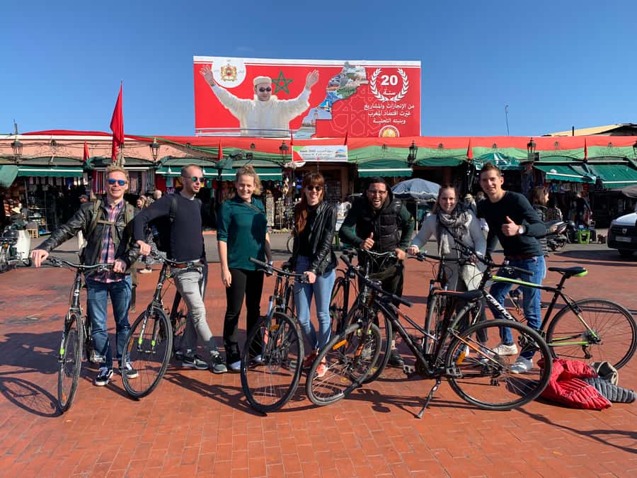 Dutch Bike Tour in Marrakech with Local Guide - Koutoubia Mosque and Bab Agnaou: quick stops with real context