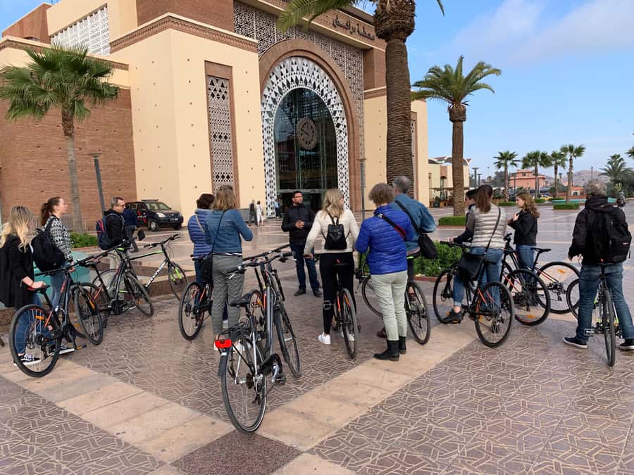 Dutch Bike Tour in Marrakech with Local Guide - Small-group value: less waiting, more personal attention