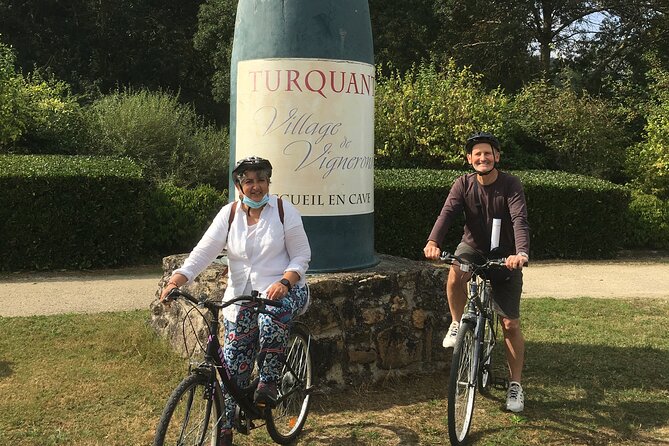 E-bike Cycling and Wine in Saumur France - Gratien et Meyer: Art Deco views and your first Fizz tasting
