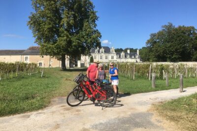 E-bike Cycling and Wine in Saumur France - Meeting in Saumur and getting comfortably rolling