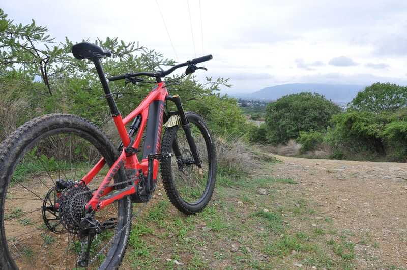 Electric Mountain bike in Oaxaca - Bikes and gear: dual suspension ebikes plus the basics that actually matter