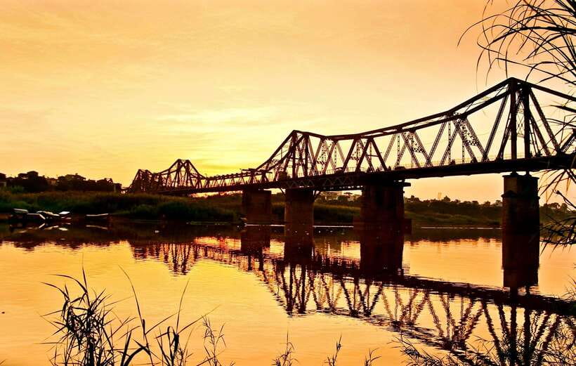 Explore Hanoi Old City By Cycling Tour With Small Groups - From 24 Hoi Vu to the first lane: the safety briefing that matters