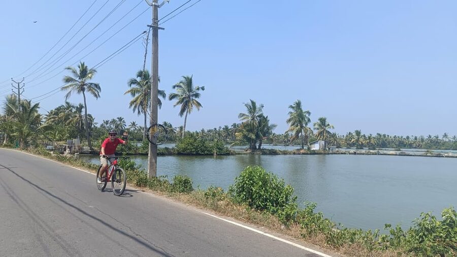 Fort Kochi Beach and Backwater eBike/Cycling Tour (Half Day) - Should you book this Fort Kochi beach and backwater cycling tour?