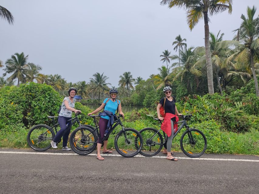Fort Kochi Heritage Day Cycling Tour - Fort Kochi Beach riding and the street-level feel of the route