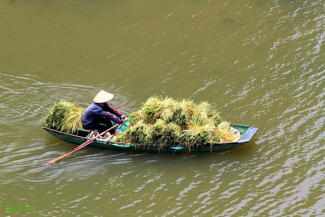 From Hanoi: Hoa Lu - Tam Coc boating - Cycling & Mua Cave visit - Stop 3: Trang An grottoes or Tam Cốc boating through water caves