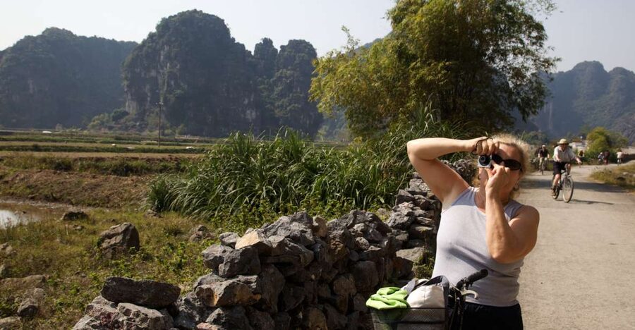 From Hanoi: Hoa Lu & Tam Coc with Buffet lunch & Cycling - Why this Hoa Lu and Tam Coc day trip feels like more than a drive-by