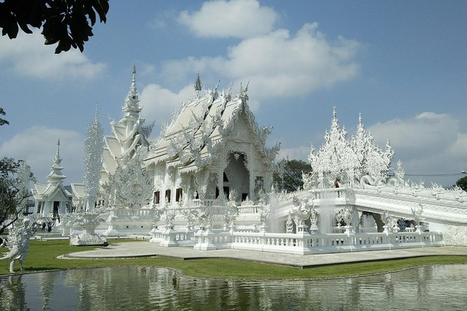 Full Day Cycling Amazing Chiangrai countryside and the White temple - The countryside route: Lao River views and farm-country variety