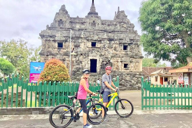 FUN Cycling Tour De Temples - Plaosan Twin Temple: Where Hindu and Buddhist Mix