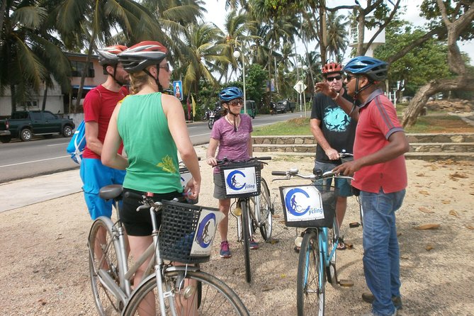 Galle Fort and City Cycling Tour - Choice of E-Bike or Manual - Traffic and comfort: why the guide’s role is more than commentary
