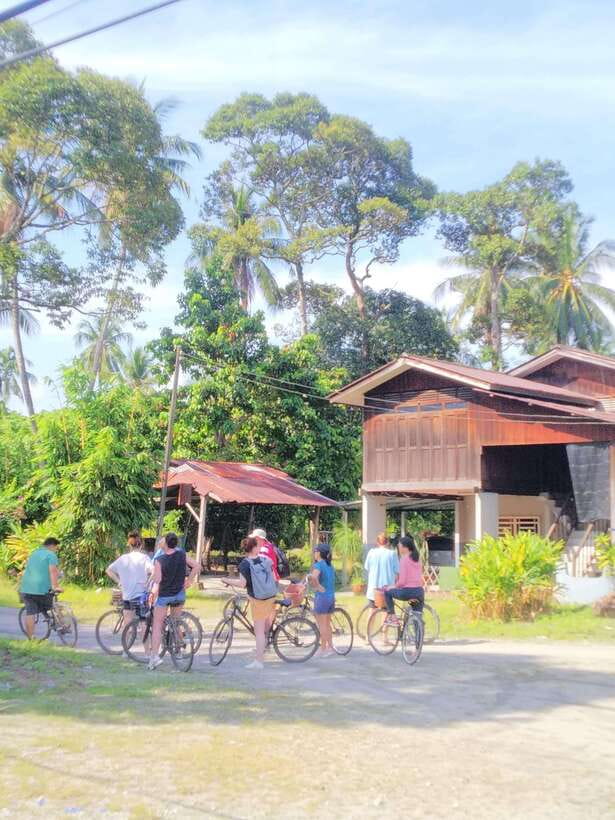 George Town, Penang: Malay Countryside Cycling - The morning flow: from village break time to countryside riding