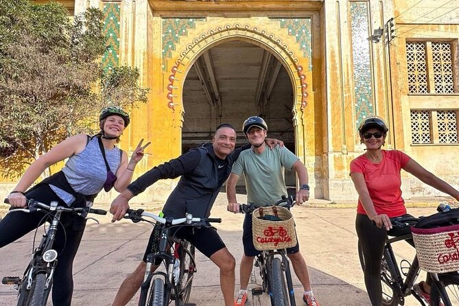 Guided Cycling Adventure in Casablanca with Licensed Tour Guide - Parc de la Ligue Arabe: A Shade Break That Helps the Whole Ride