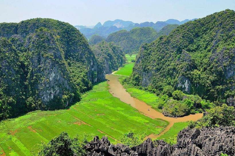 Ha Noi: Ninh Binh / Hoa Lu - Trang An - Mua Cave / Cycling - Stop 3: Mua Cave and the Nearly 500-Step Summit