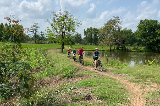 Half Day Countryside Cycling in Sukhothai - Ban Khuai village visit: meeting people and seeing everyday life