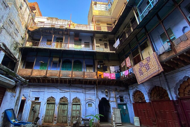 Half-Day Premium Classic Old Delhi Cycling Tour - Unity in Diversity - Jama Masjid: Mughal scale, plus real meaning behind the name